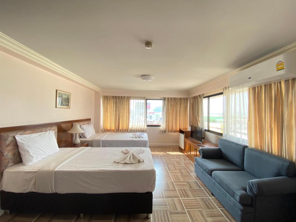 Jumbotel Hotel Bangkok Buitenkant foto