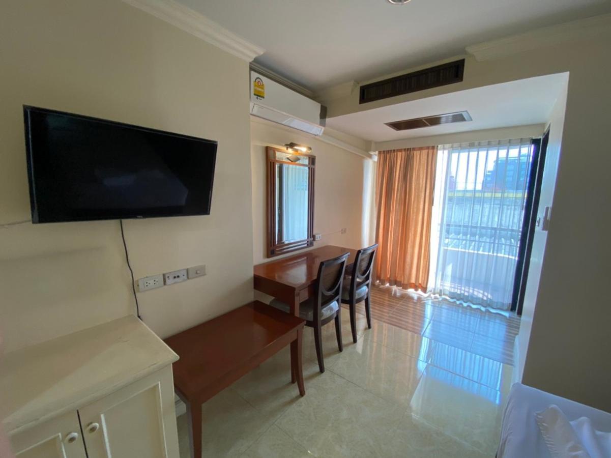 Jumbotel Hotel Bangkok Buitenkant foto