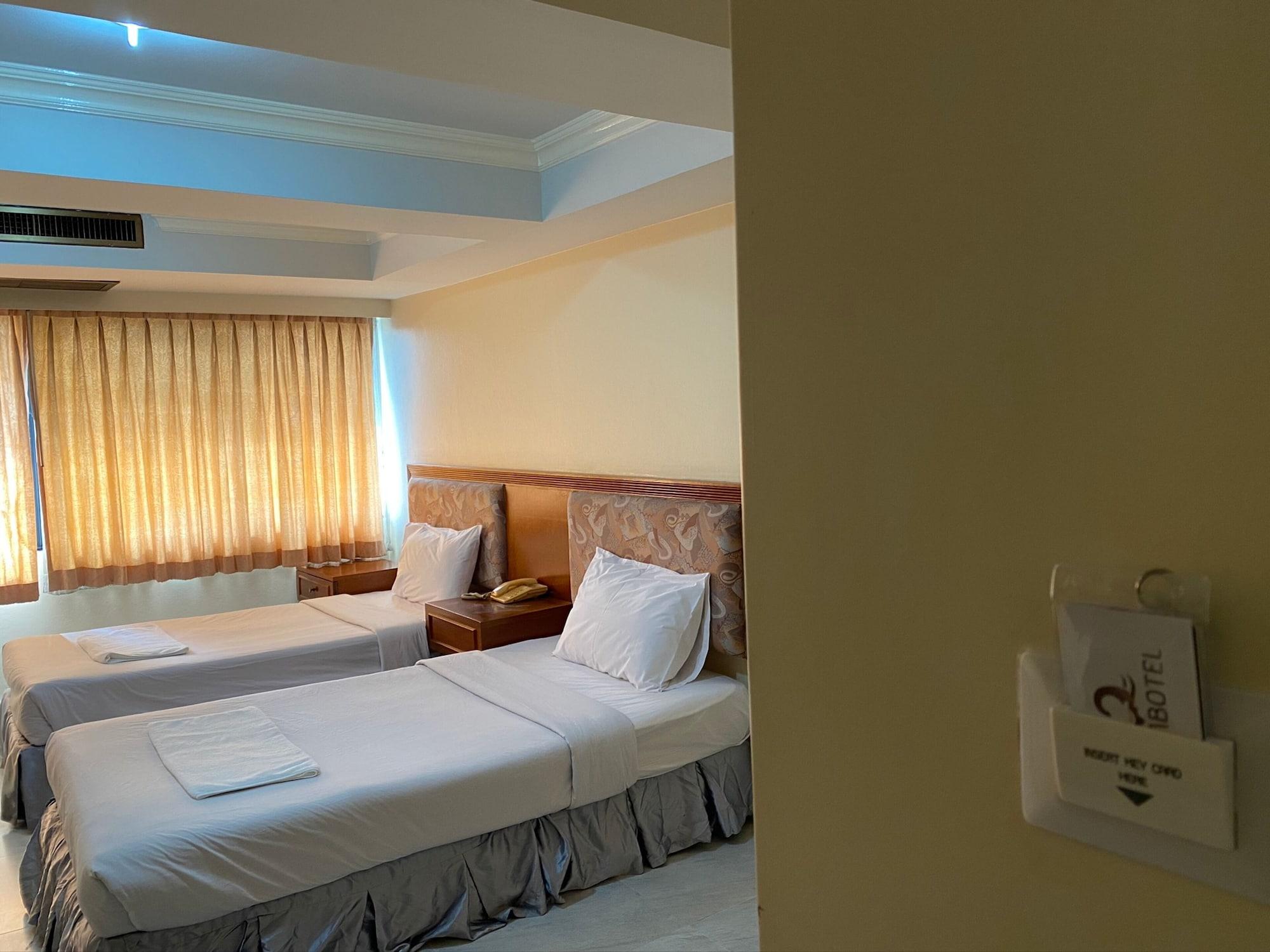 Jumbotel Hotel Bangkok Buitenkant foto